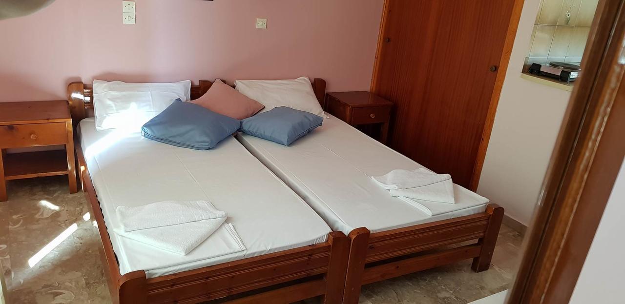 Ilios Apartments Poros Town Ngoại thất bức ảnh