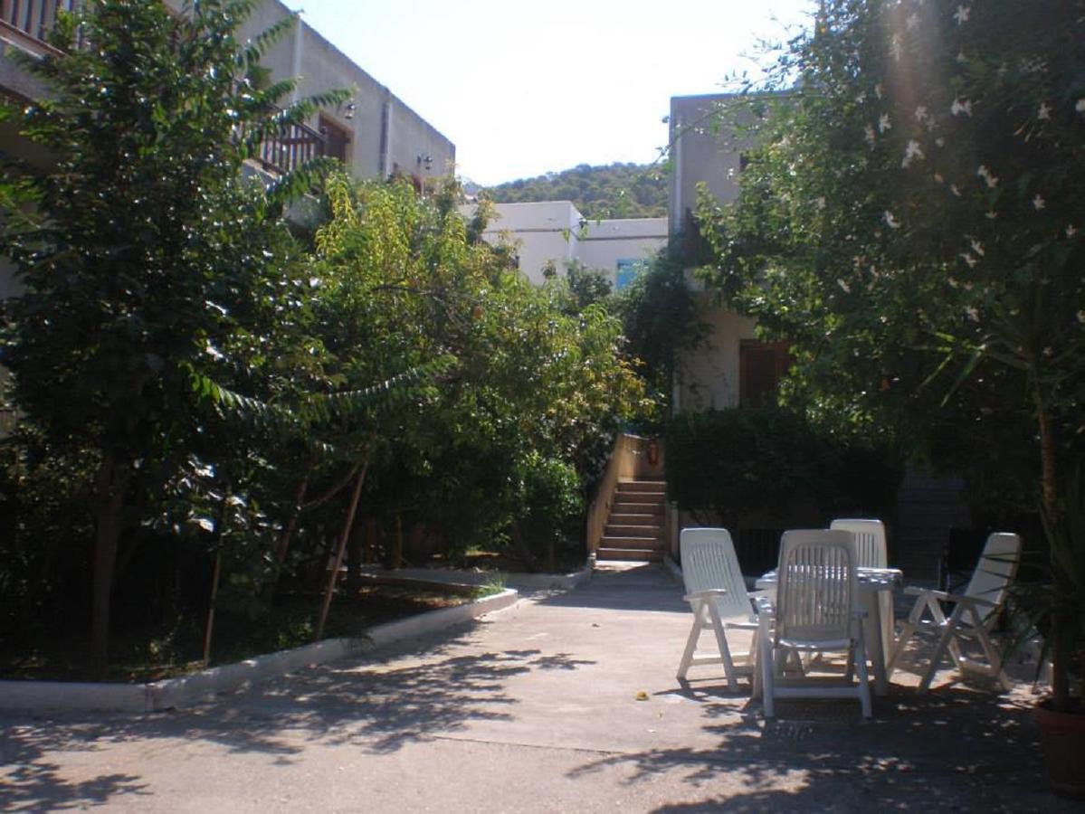 Ilios Apartments Poros Town Ngoại thất bức ảnh